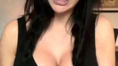 Brunette Solo Webcam Masturbation