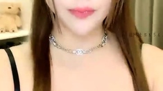 Naughty Japanese babe Ayaka Tomoda masturbates