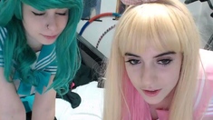 CLOSE UP OF TEENS PARADISE
