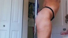 Amateur sweet blonde babe sucking cock