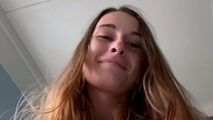 Young amateur teen in solo masturbation playing with herself