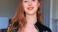 Solo Redhead Babe Masturbates Close Up With Food And Toys