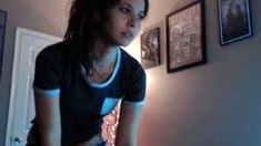 Brunette Solo Webcam Masturbation