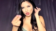 Lady Bella - Im Trying A New Style