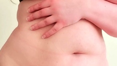 Blonde babe with a big ass and boobs masturbates