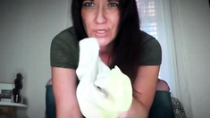 Lady Dee – Smelly Socks Loser Joi
