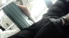 Maduro Caliente Muestra Su Pene En El Metro